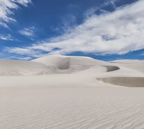 dune di sabbia bianca abbagliante
