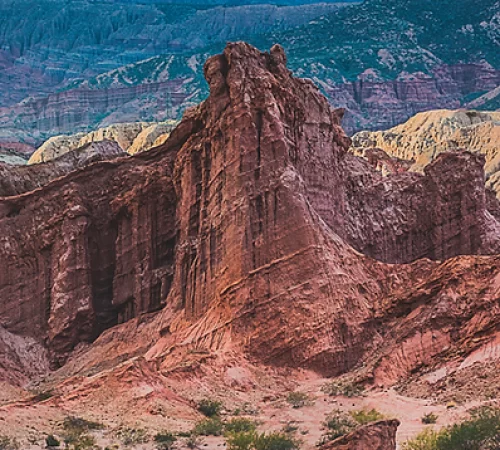Quebrada de las conchas, beautiful and colorful mountains